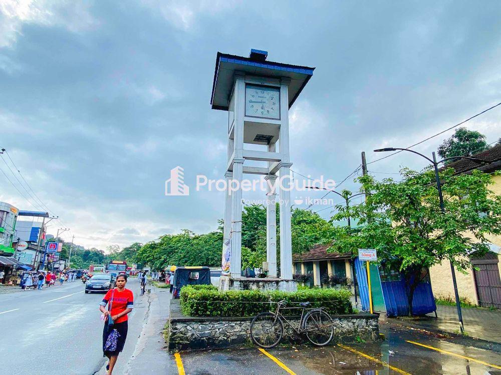 clock-tower-kuruwita ඡායාරූපය