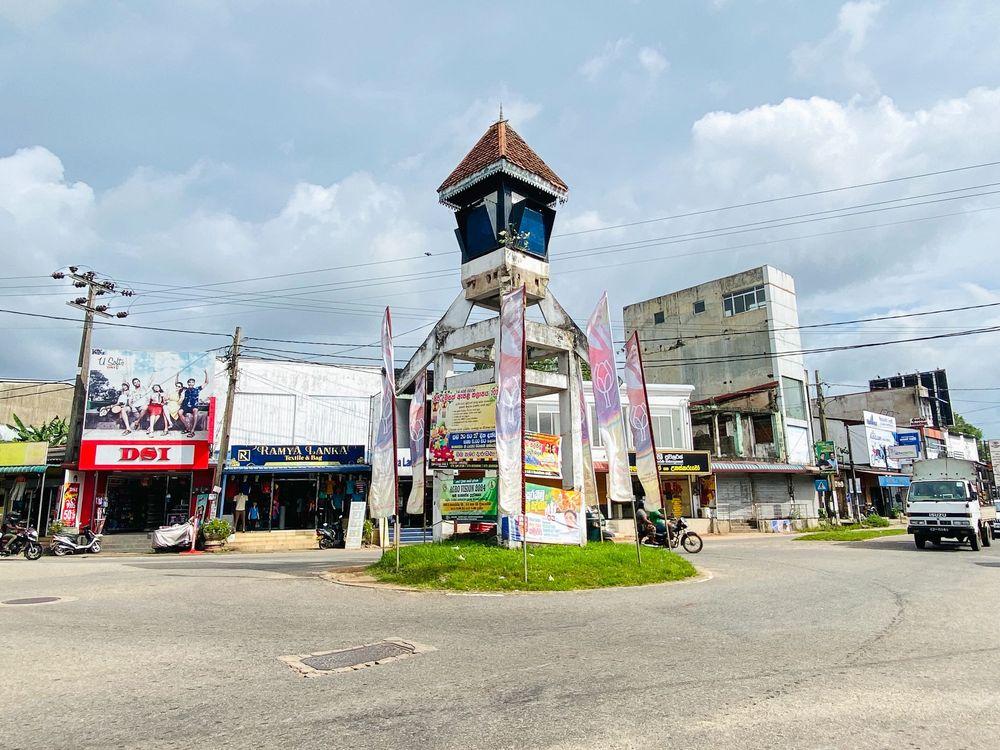 divulapitiya-clock-tower ඡායාරූපය