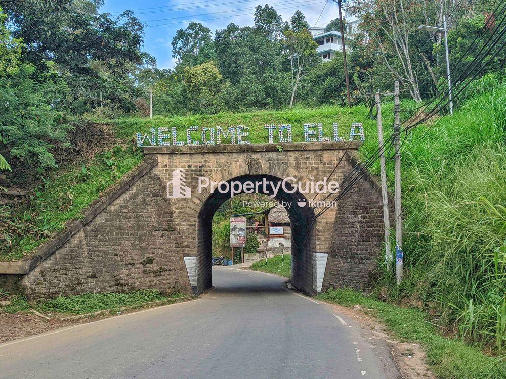 ella-entrance ඇල්ල