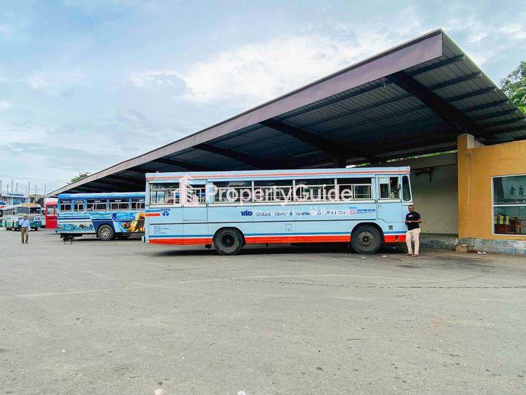 baddegama-bus-stand படம்