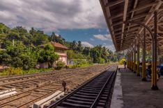 peradeniya-railway-station