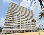 Penthouse Apartment for sale in Beach front Uswetakeiyawa (C7-8767)
