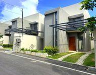 Villa House for sale in Canterbury Golf Villas