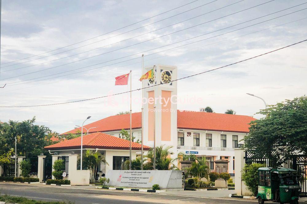 china sri lanka friendship hospital படம்