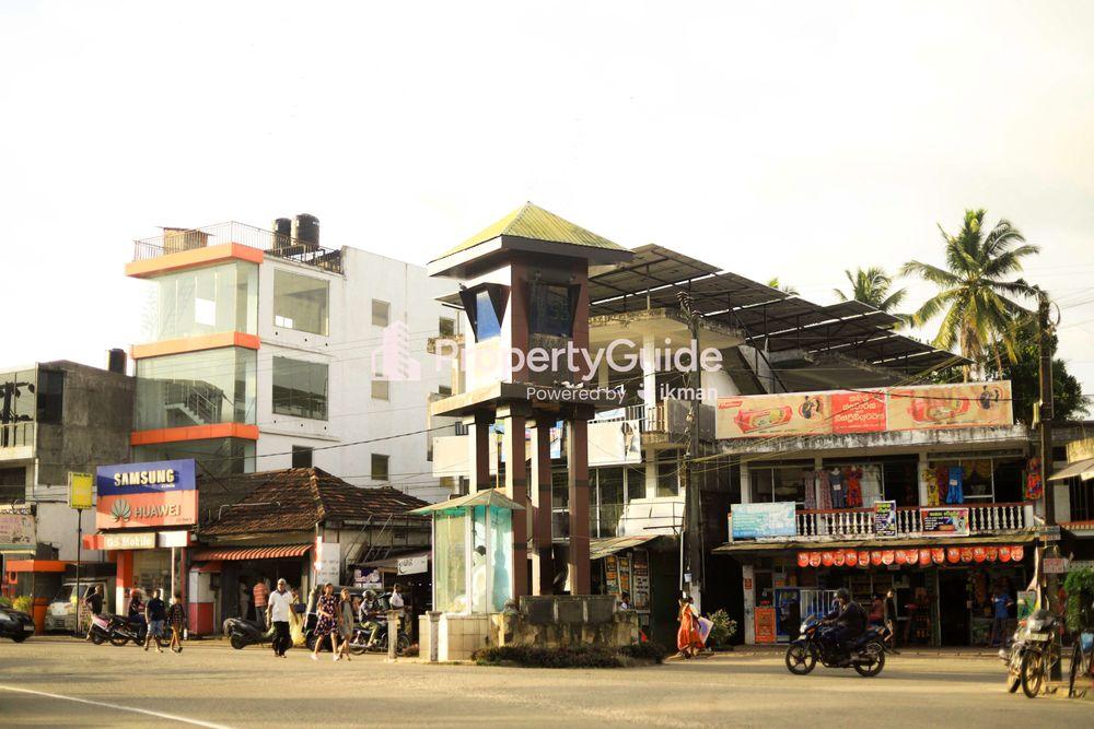dodangoda clock tower ඡායාරූපය