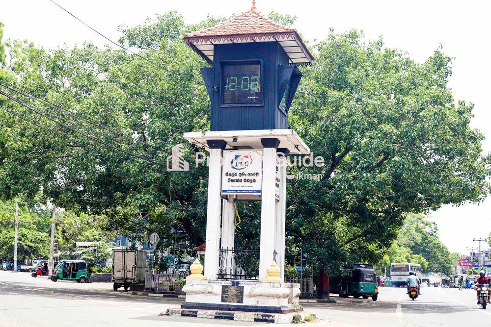 medawachchiya-clock-tower Image