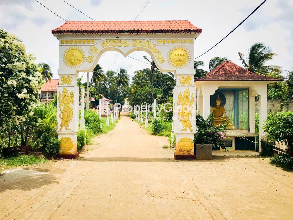 sri weluwana maha piriwena pallepola Image