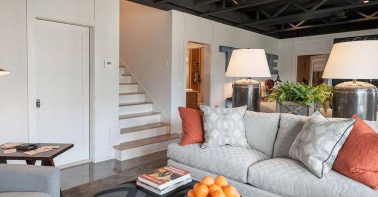 barrington-tower-tv-room Dehiwala