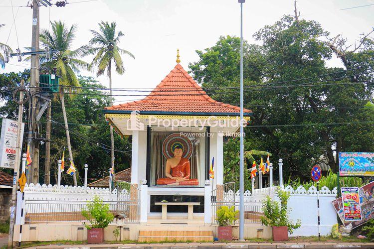 buddhist statue ganemulla படம்