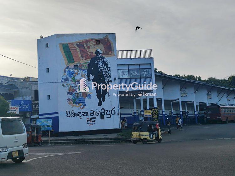 bus-stand-hambantota ඡායාරූපය