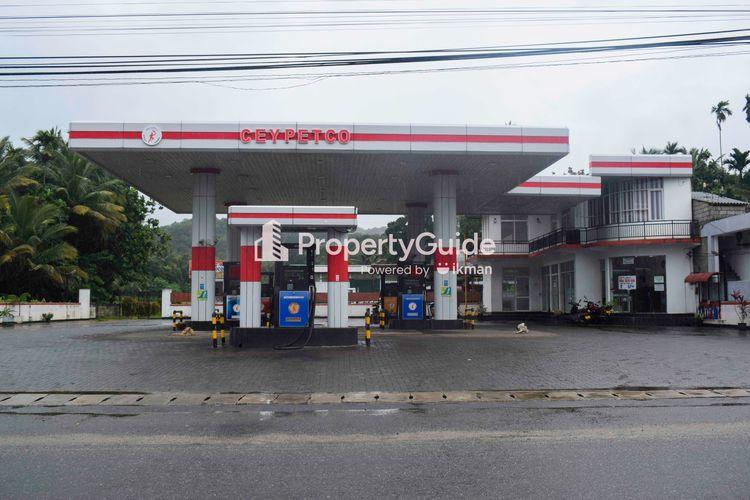 ceypetco yatawatta படம்