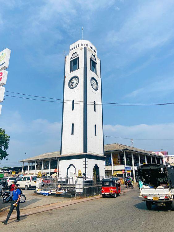 clock-tower-piliyandala ඡායාරූපය
