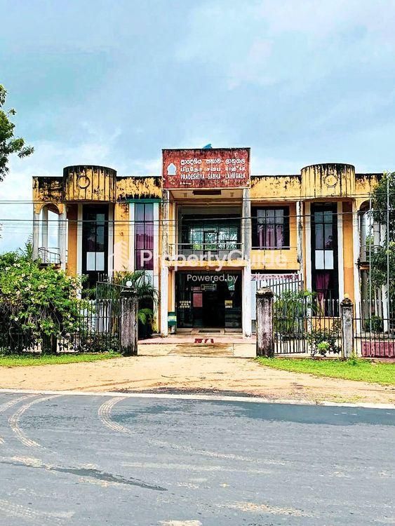 lahugala pradeshiya sabhawa ඡායාරූපය