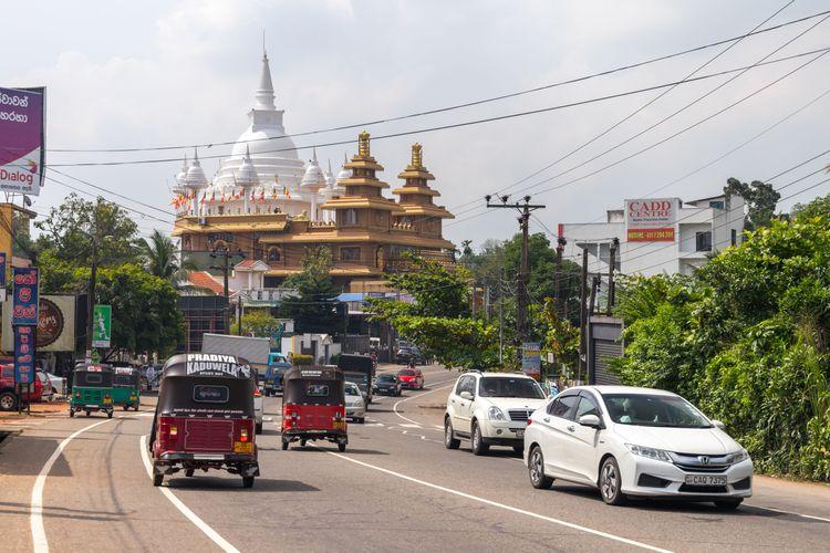 Mahamevnawa Amawatura Monastery.jpg මාලබේ mahamevnawa-amawathura-monastery මාලබේ