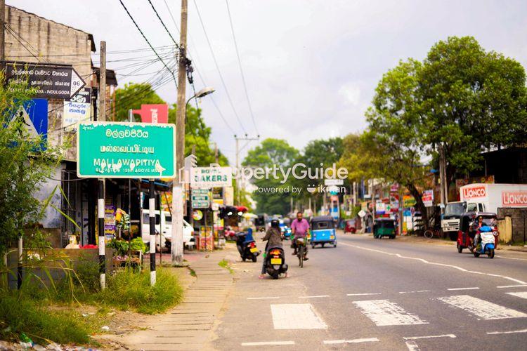 මල්ලවපිටිය Property Guide