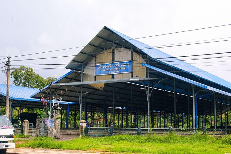 nikaweratiya-sathi-pola ඡායාරූපය