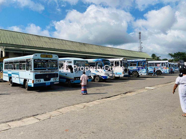nittambuwa bus stand ඡායාරූපය