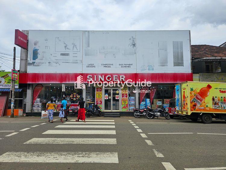 singer neluwa படம்